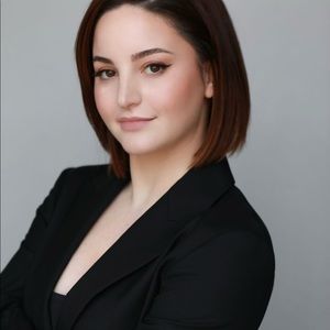 Meet your Posher, Alexandra